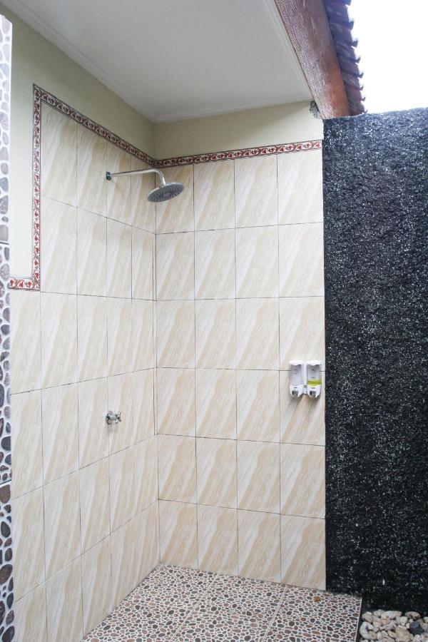Апартаменты D'Waktu In House Нуса-Лембонган Экстерьер фото